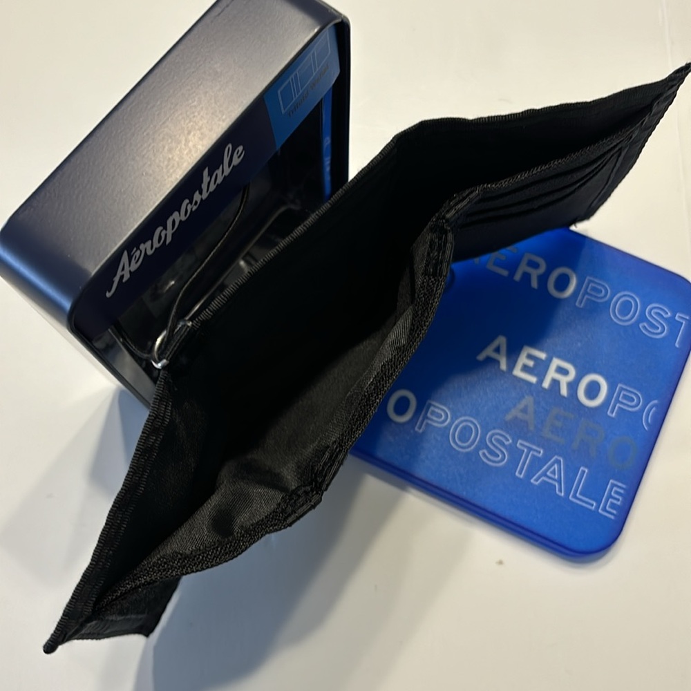 Aeropostale Tan Tri-Fold Wallet - Picture 6 of 11